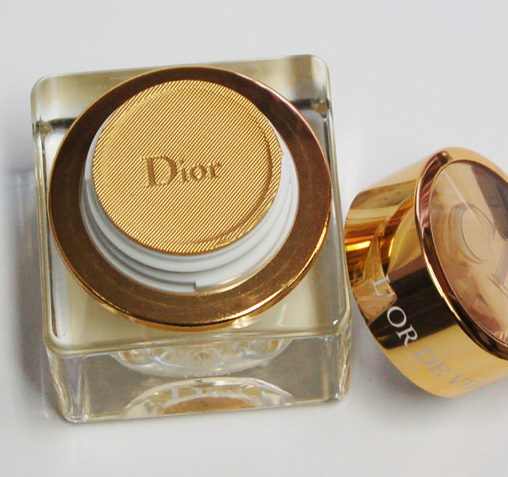 opercule cosmétique couleur or estampé